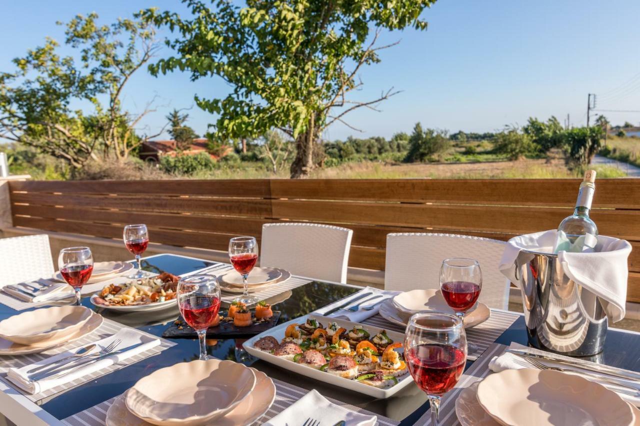 Villa Nissos Línia Екстериор снимка
